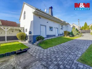 Prodej rodinného domu, Dolany, 225 m2