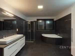 Prodej rodinného domu, Ivaň, 319 m2