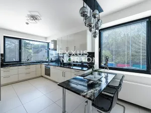 Prodej rodinného domu, Praha - Dejvice, V Šáreckém údolí, 337 m2