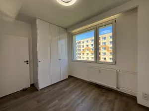 Prodej bytu 2+kk, Ústí nad Labem - Severní Terasa, Kmochova, 44 m2
