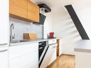 Pronájem bytu 3+kk, Praha - Nové Město, Legerova, 75 m2