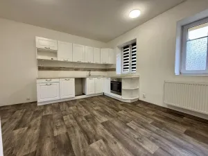 Pronájem rodinného domu, Lhotka nad Labem, 96 m2