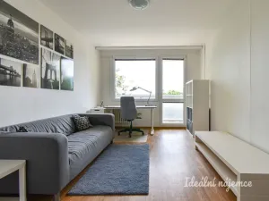 Pronájem bytu 2+kk, Praha - Kobylisy, Balabánova, 45 m2