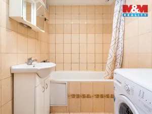 Prodej bytu 3+1, Hradec Králové - Nový Hradec Králové, třída Edvarda Beneše, 79 m2
