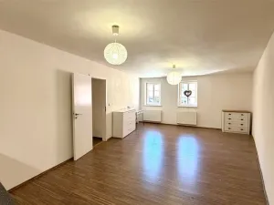 Pronájem bytu 2+kk, Cheb, Růžový kopeček, 53 m2