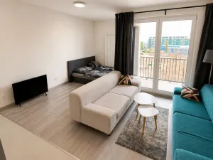 Pronájem bytu 1+kk, Praha - Malešice, Sazečská, 34 m2