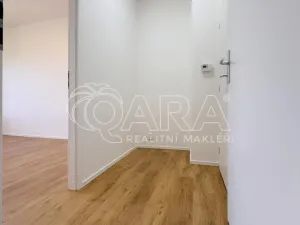Pronájem bytu 2+kk, Praha - Nusle, Maroldova, 42 m2