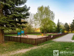 Prodej bytu 3+kk, Praha - Petrovice, Kurčatovova, 70 m2