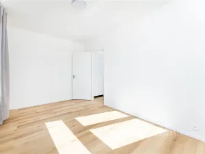 Pronájem bytu 2+kk, Praha, Waltariho, 45 m2
