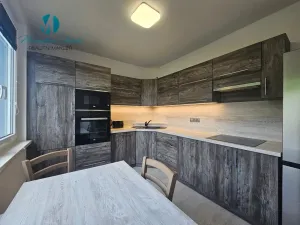 Pronájem bytu 2+1, Jaroměř, Na Obci, 56 m2