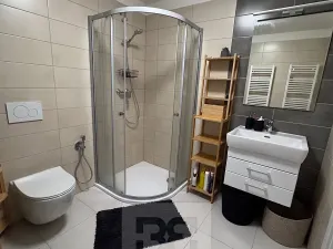 Pronájem bytu 2+kk, Sezimovo Ústí, náměstí Tomáše Bati, 46 m2