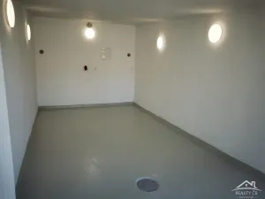 Pronájem garáže, Jihlava, Sukova, 19 m2