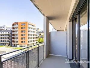 Pronájem bytu 1+kk, Praha, Poděbradská, 35 m2