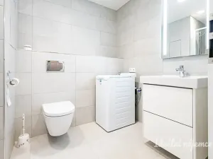 Pronájem bytu 1+kk, Praha, Poděbradská, 35 m2