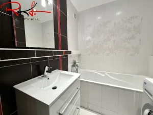 Prodej bytu 3+kk, Praha, U jezera, 83 m2
