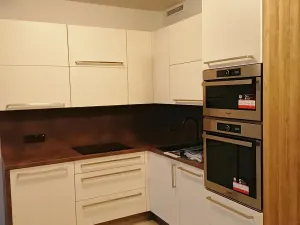 Pronájem bytu 1+kk, Praha, Modřanská, 39 m2