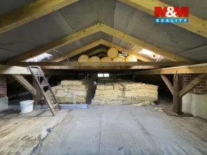 Prodej rodinného domu, Hrabyně, 214 m2