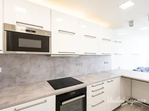 Pronájem bytu 2+kk, Praha - Černý Most, Breitcetlova, 45 m2