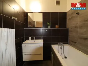Prodej bytu 3+1, Most, tř. Budovatelů, 75 m2