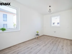 Prodej rodinného domu, Libušín, Nepřímská II, 91 m2