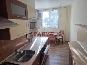 Pronájem bytu 3+1, Plzeň - Doubravka, Hrádecká, 64 m2