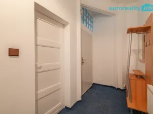 Prodej bytu 2+kk, Cheb, Vančurova, 48 m2