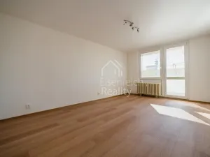 Prodej bytu 2+1, Hradec Králové - Moravské Předměstí, Štefánikova, 61 m2