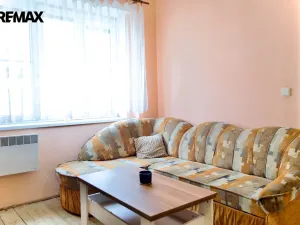 Pronájem bytu 1+1, Hradec Králové, Bidlova, 57 m2