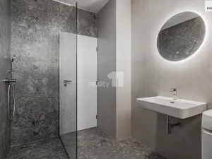 Pronájem atypického bytu, Praha - Strašnice, U krbu, 20 m2