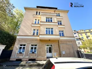 Prodej bytu 2+1, Karlovy Vary, Vítězná, 60 m2