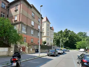 Pronájem bytu 1+kk, Praha - Smíchov, Na Březince, 32 m2