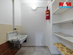 Prodej obchodního prostoru, Karlovy Vary - Drahovice, Vítězná, 147 m2