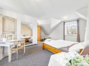 Pronájem komerční nemovitosti, Okrouhlička, 572 m2
