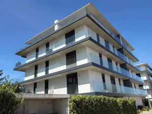 Pronájem bytu 3+kk, Praha - Hostivař, U hostivařského nádraží, 126 m2
