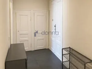 Pronájem bytu 2+kk, Praha, Přemyslovská, 63 m2