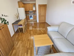 Pronájem bytu 2+kk, Praha - Vysočany, Pešlova, 52 m2