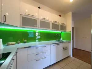 Pronájem bytu 3+kk, Praha - Libeň, Wichterlova, 84 m2