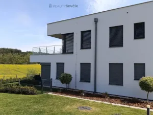 Pronájem bytu 2+kk, Hluboká nad Vltavou, Karla Čapka, 51 m2