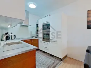 Pronájem bytu 4+kk, Praha - Vysočany, Jana Přibíka, 99 m2