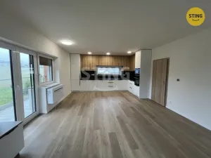 Pronájem bytu 3+kk, Ostrava, U Plesenky, 79 m2