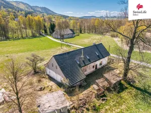 Prodej rodinného domu, Bernartice, 254 m2
