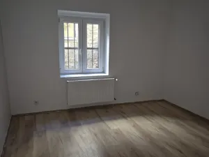 Pronájem bytu 2+kk, Cheb, Úzká, 69 m2