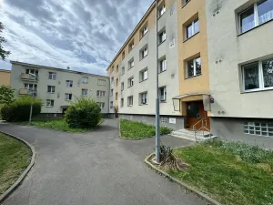 Pronájem bytu 2+1, Teplice, Buzulucká, 52 m2