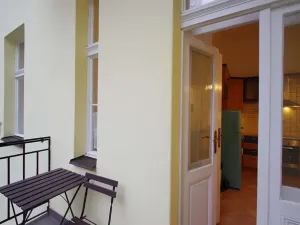 Pronájem bytu 1+1, Praha - Vinohrady, Polská, 45 m2