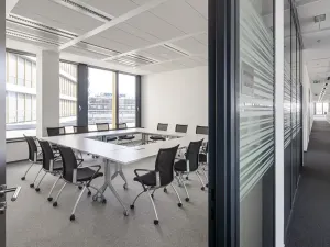 Pronájem kanceláře, Praha - Nusle, Pikrtova, 3010 m2