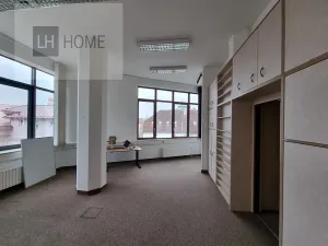 Pronájem kanceláře, Plzeň, 200 m2