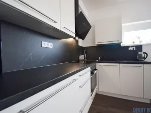 Pronájem bytu 2+kk, Praha - Štěrboholy, Kryšpínova, 60 m2