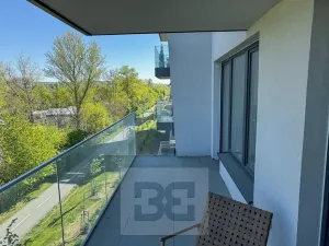 Pronájem bytu 2+kk, Praha - Vysočany, Pod Harfou, 56 m2