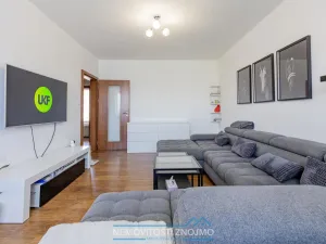 Prodej bytu 3+1, Znojmo, Dukelských bojovníků, 71 m2