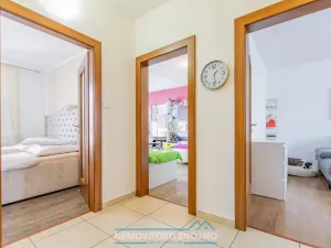 Prodej bytu 3+1, Znojmo, Dukelských bojovníků, 71 m2